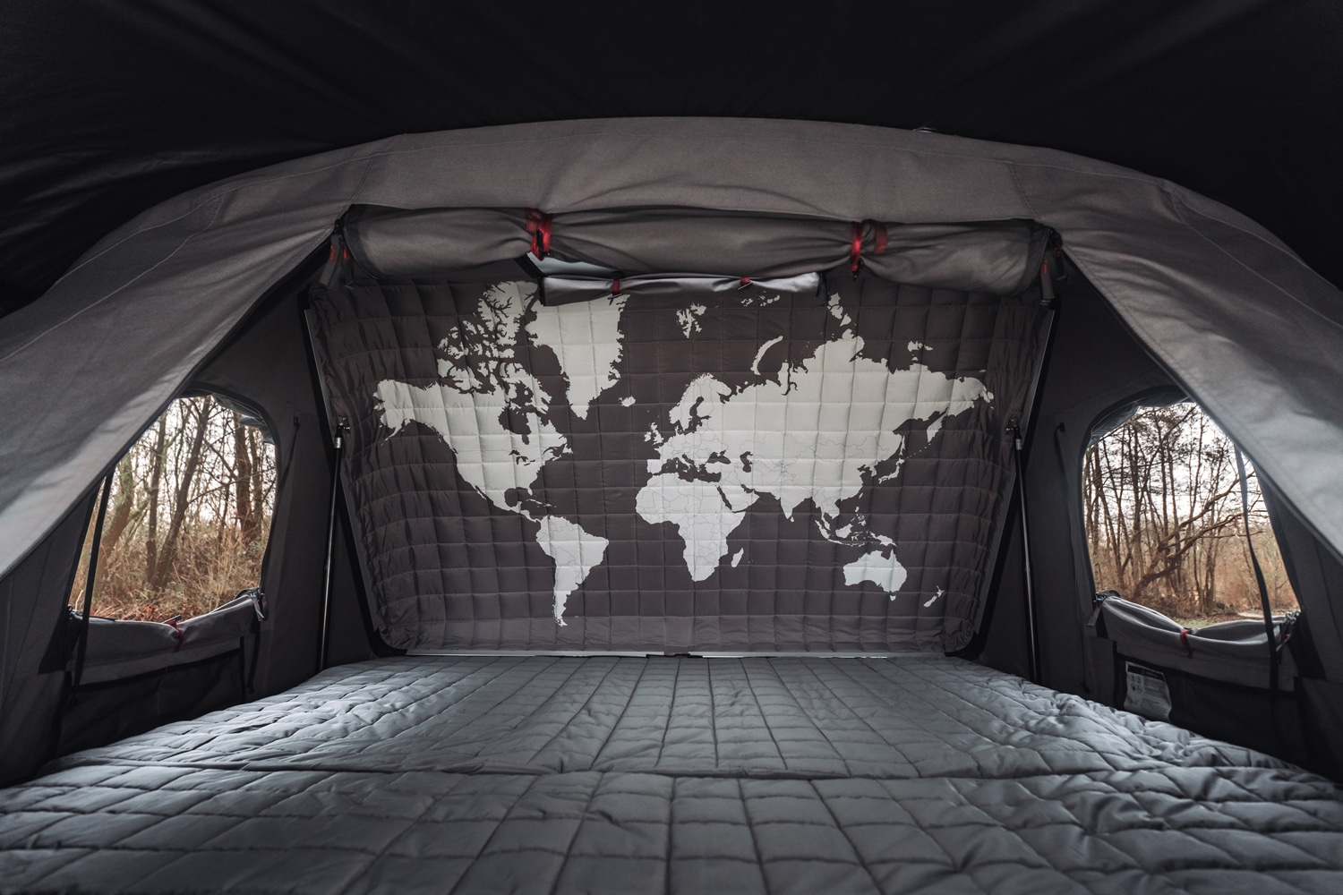 roof-tent-inside-world-map.mattress