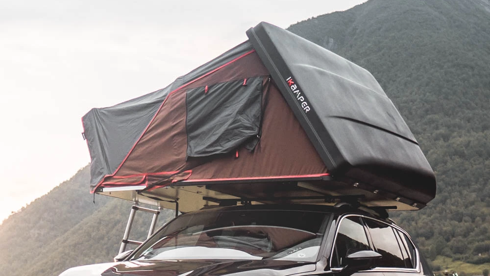 Skycamp roof tent on the Mercedes Vito