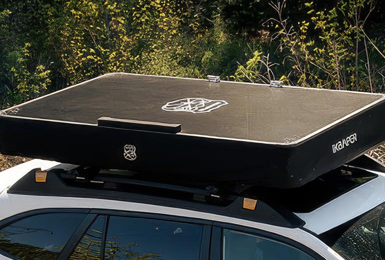 Aluminum Lid. The X-Cover 3.0's lid is made of aluminum and is high-quality matte black anodized..
