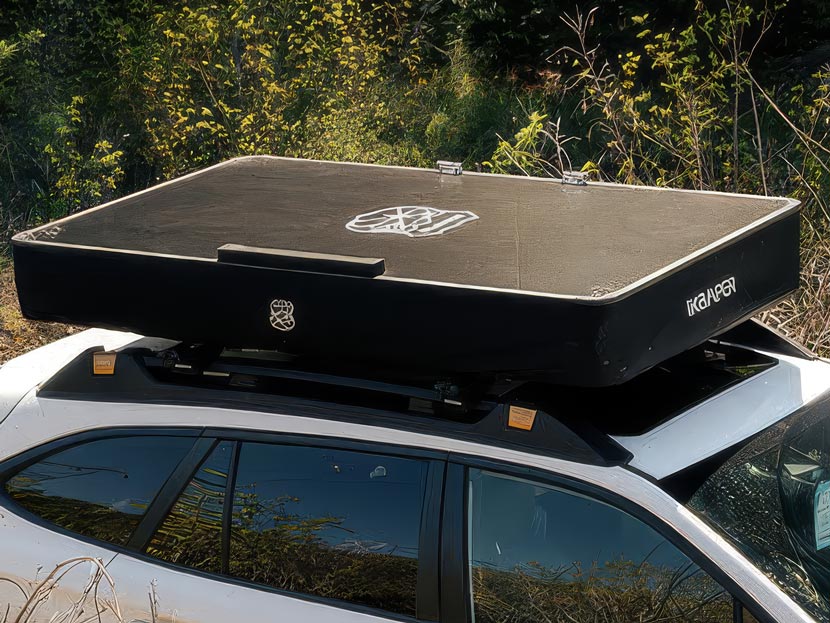 Aluminum Lid. The X-Cover's lid is made of aluminum and is high-quality matte black anodized..